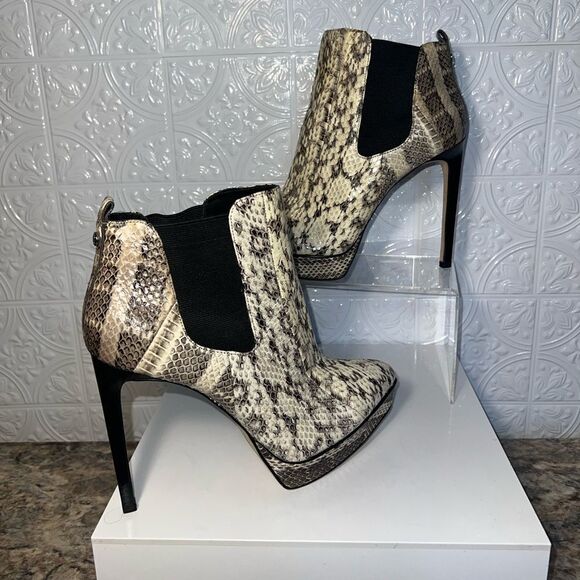 NWOB Authentic Micheal Kors Snakeskin Meadow Boots - Picture 1 of 5